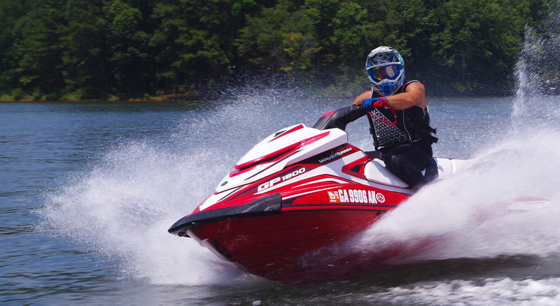 Illustration for article titled Should You Get A Jet Ski? We Rode A Cheap One And A Fast One To Find Out